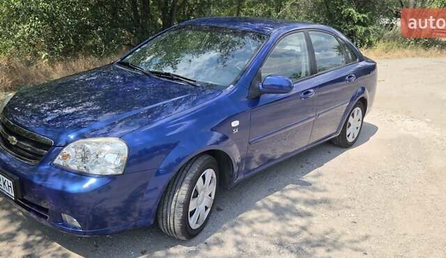 Синий Шевроле Нубира, объемом двигателя 1.6 л и пробегом 225 тыс. км за 3900 $, фото 1 на Automoto.ua