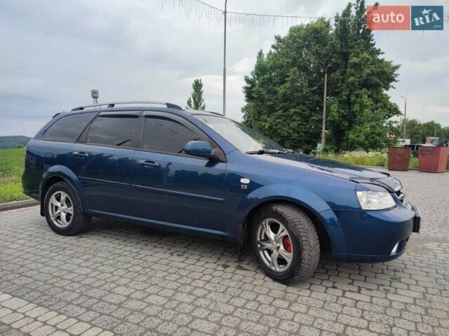 Синий Шевроле Нубира, объемом двигателя 2 л и пробегом 242 тыс. км за 5600 $, фото 1 на Automoto.ua