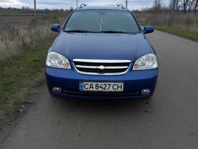 Синий Шевроле Нубира, объемом двигателя 1.8 л и пробегом 195 тыс. км за 5012 $, фото 1 на Automoto.ua