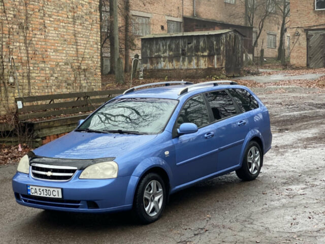 Синий Шевроле Нубира, объемом двигателя 1.99 л и пробегом 340 тыс. км за 4500 $, фото 1 на Automoto.ua