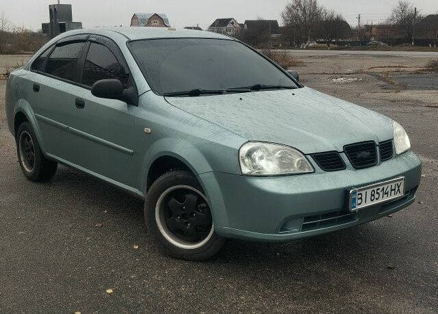 Зеленый Шевроле Нубира, объемом двигателя 1.6 л и пробегом 294 тыс. км за 3499 $, фото 1 на Automoto.ua