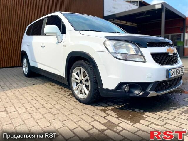 Белый Шевроле Орландо, объемом двигателя 1.8 л и пробегом 180 тыс. км за 10500 $, фото 1 на Automoto.ua