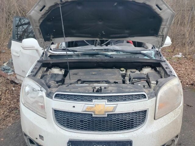 Белый Шевроле Орландо, объемом двигателя 2 л и пробегом 178 тыс. км за 3200 $, фото 1 на Automoto.ua