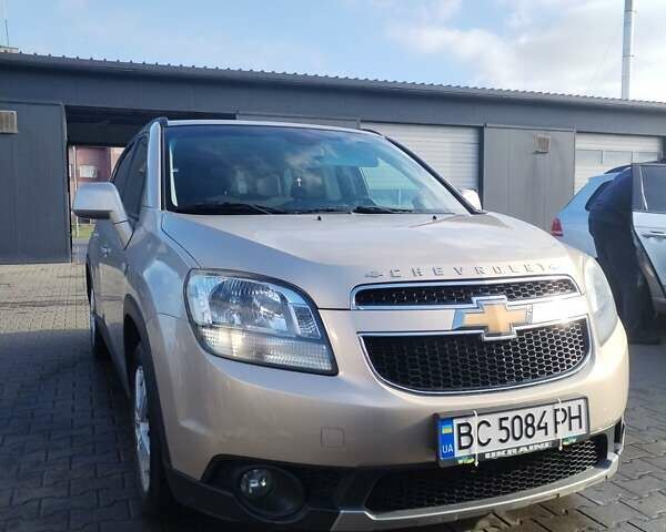 Бежевый Шевроле Орландо, объемом двигателя 1.8 л и пробегом 234 тыс. км за 8500 $, фото 1 на Automoto.ua