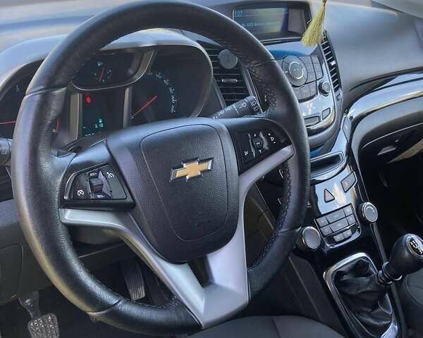 Чорний Шевроле Орландо, об'ємом двигуна 2 л та пробігом 202 тис. км за 9200 $, фото 1 на Automoto.ua