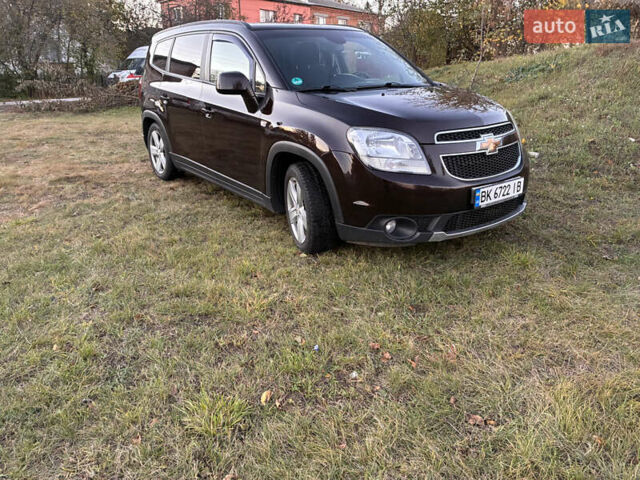 Коричневый Шевроле Орландо, объемом двигателя 2 л и пробегом 317 тыс. км за 9200 $, фото 1 на Automoto.ua