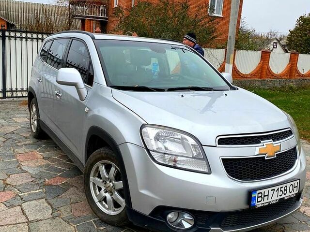 Сірий Шевроле Орландо, об'ємом двигуна 2 л та пробігом 250 тис. км за 8400 $, фото 1 на Automoto.ua