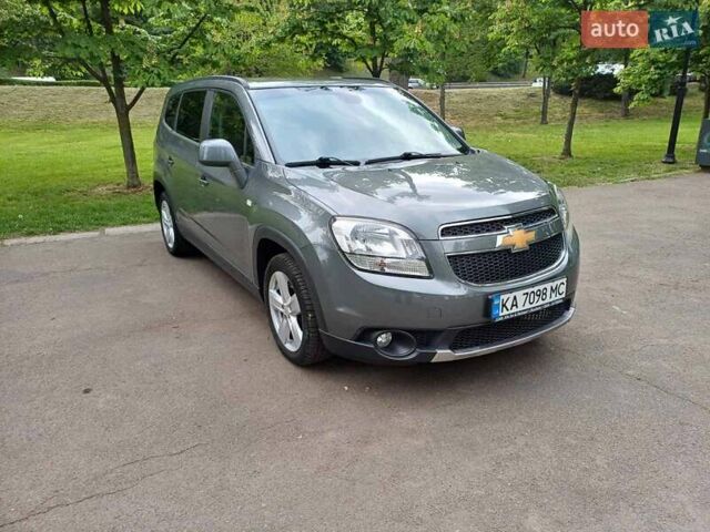 Серый Шевроле Орландо, объемом двигателя 1.8 л и пробегом 177 тыс. км за 10000 $, фото 1 на Automoto.ua