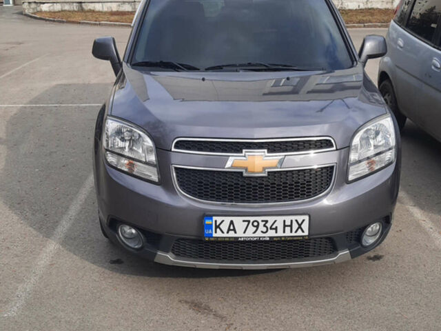 Сірий Шевроле Орландо, об'ємом двигуна 2 л та пробігом 253 тис. км за 8800 $, фото 1 на Automoto.ua
