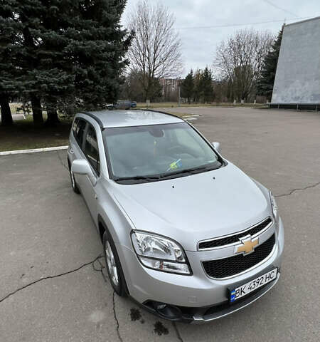 Серый Шевроле Орландо, объемом двигателя 2 л и пробегом 200 тыс. км за 9500 $, фото 1 на Automoto.ua