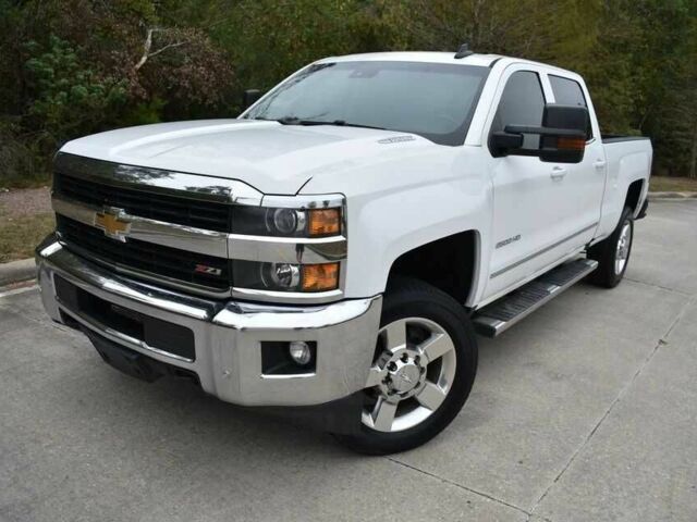 Білий Шевроле Сільверадо, об'ємом двигуна 5.3 л та пробігом 93 тис. км за 6800 $, фото 1 на Automoto.ua