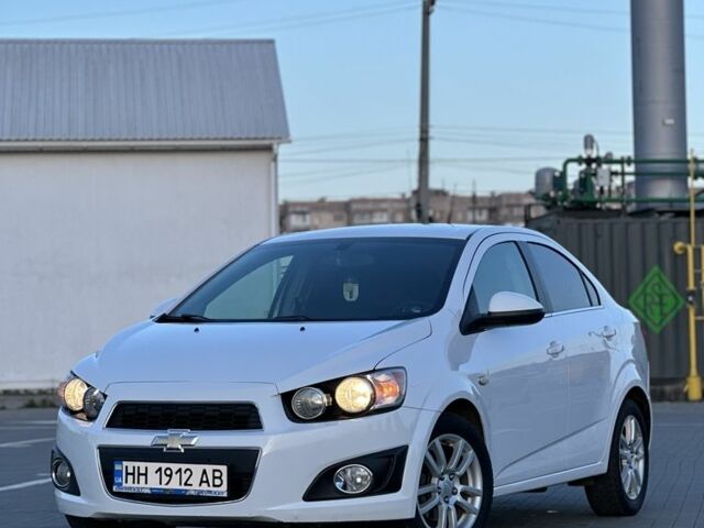 Белый Шевроле Соник, объемом двигателя 1.8 л и пробегом 170 тыс. км за 6799 $, фото 1 на Automoto.ua