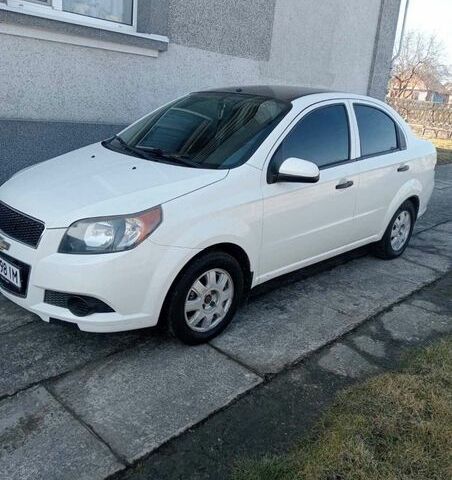 Білий Шевроле Сонік, об'ємом двигуна 1.6 л та пробігом 85 тис. км за 5500 $, фото 1 на Automoto.ua
