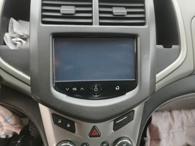 Черный Шевроле Соник, объемом двигателя 1.8 л и пробегом 87 тыс. км за 2500 $, фото 1 на Automoto.ua