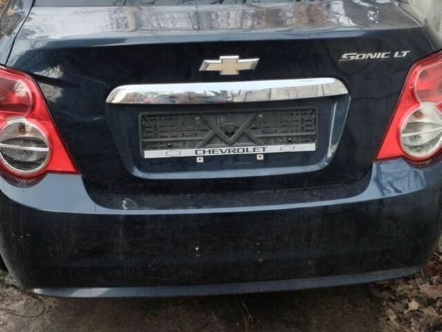 Черный Шевроле Соник, объемом двигателя 1.8 л и пробегом 87 тыс. км за 2400 $, фото 1 на Automoto.ua
