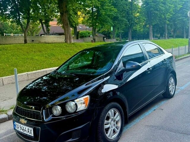 Черный Шевроле Соник, объемом двигателя 1.8 л и пробегом 163 тыс. км за 6750 $, фото 1 на Automoto.ua
