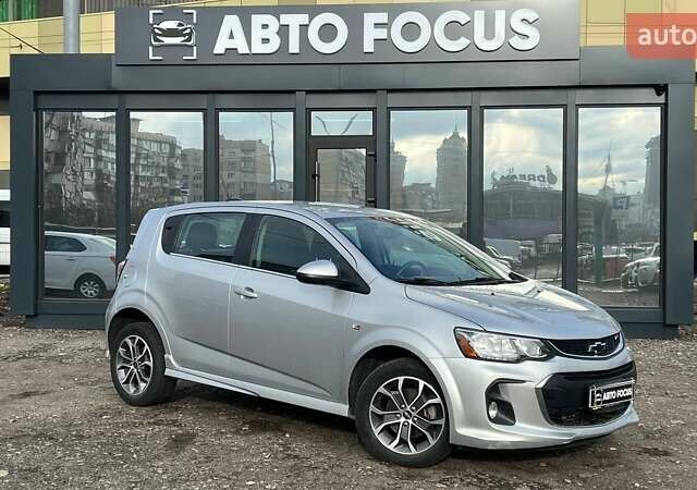 Серый Шевроле Соник, объемом двигателя 1.36 л и пробегом 46 тыс. км за 9990 $, фото 1 на Automoto.ua