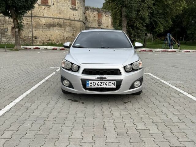 Серый Шевроле Соник, объемом двигателя 1.8 л и пробегом 251 тыс. км за 5950 $, фото 1 на Automoto.ua