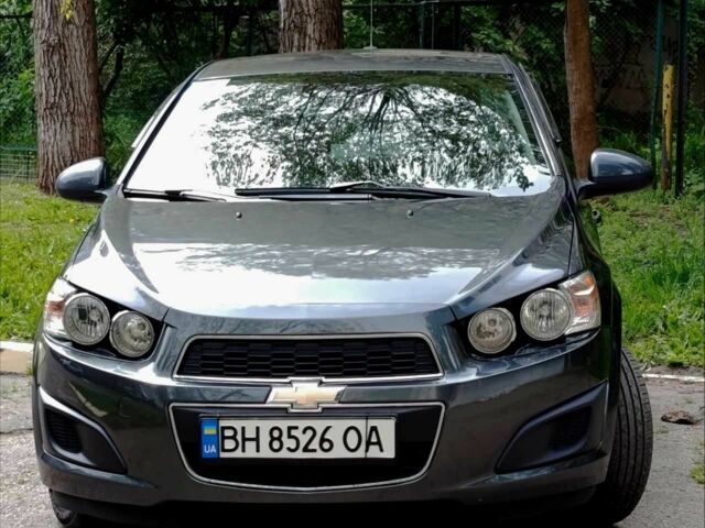 Серый Шевроле Соник, объемом двигателя 1.4 л и пробегом 128 тыс. км за 7800 $, фото 1 на Automoto.ua