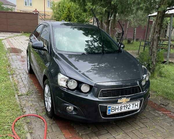 Серый Шевроле Соник, объемом двигателя 1.8 л и пробегом 146 тыс. км за 6300 $, фото 1 на Automoto.ua