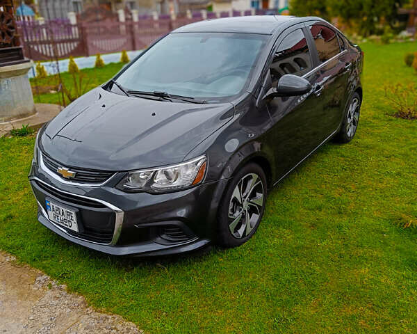 Серый Шевроле Соник, объемом двигателя 1.4 л и пробегом 228 тыс. км за 9500 $, фото 1 на Automoto.ua