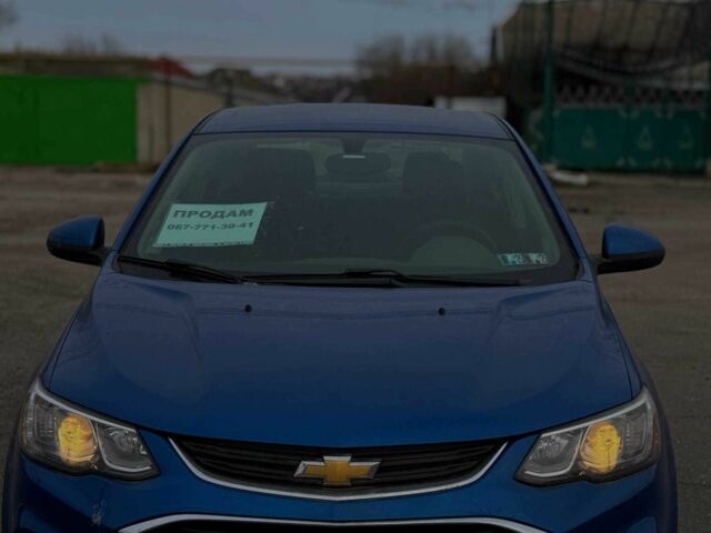 Синий Шевроле Соник, объемом двигателя 1.8 л и пробегом 132 тыс. км за 10000 $, фото 1 на Automoto.ua