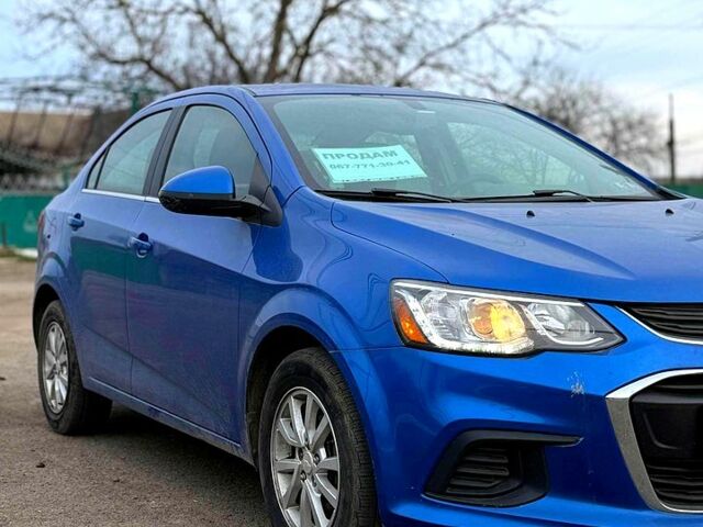 Синий Шевроле Соник, объемом двигателя 1.8 л и пробегом 132 тыс. км за 10000 $, фото 1 на Automoto.ua