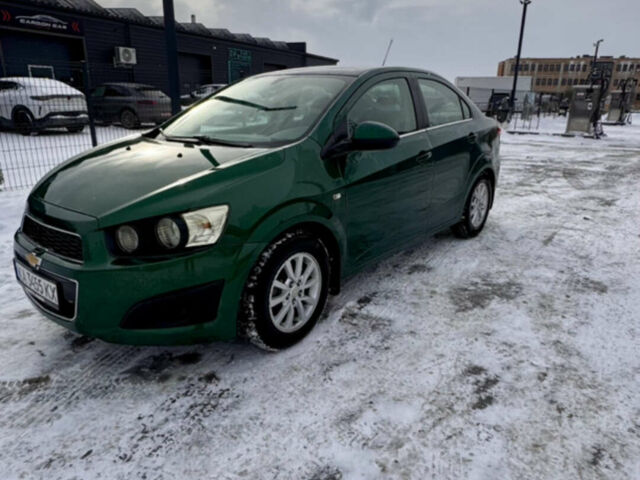 Зелений Шевроле Сонік, об'ємом двигуна 1.8 л та пробігом 175 тис. км за 9000 $, фото 1 на Automoto.ua