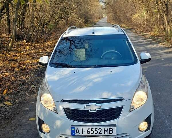 Білий Шевроле Спарк, об'ємом двигуна 1.2 л та пробігом 179 тис. км за 4700 $, фото 1 на Automoto.ua