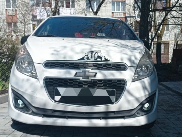 Білий Шевроле Спарк, об'ємом двигуна 0 л та пробігом 304 тис. км за 4000 $, фото 1 на Automoto.ua