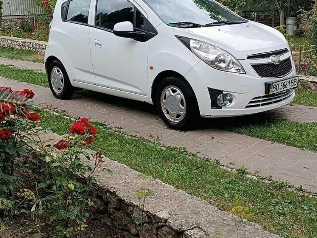 Білий Шевроле Спарк, об'ємом двигуна 0 л та пробігом 146 тис. км за 3700 $, фото 1 на Automoto.ua