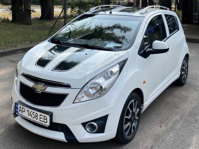 Білий Шевроле Спарк, об'ємом двигуна 1 л та пробігом 124 тис. км за 5000 $, фото 1 на Automoto.ua