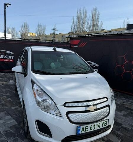 Білий Шевроле Спарк, об'ємом двигуна 0 л та пробігом 52 тис. км за 6999 $, фото 1 на Automoto.ua