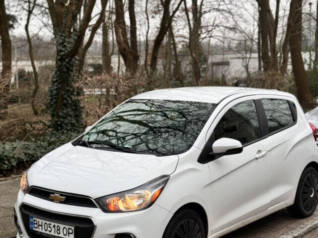 Білий Шевроле Спарк, об'ємом двигуна 1.4 л та пробігом 150 тис. км за 8000 $, фото 1 на Automoto.ua