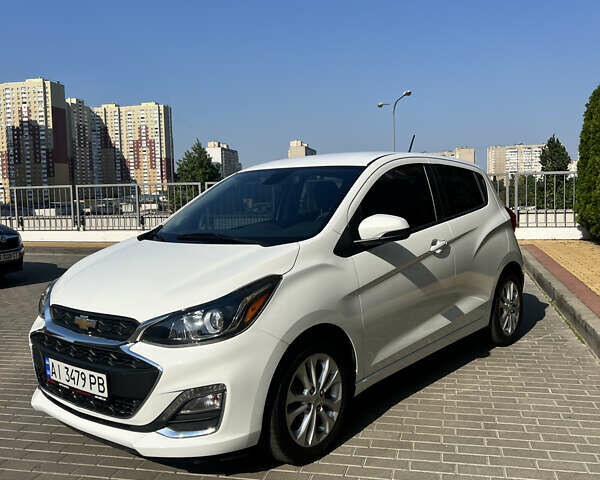 Білий Шевроле Спарк, об'ємом двигуна 1.4 л та пробігом 50 тис. км за 8500 $, фото 1 на Automoto.ua