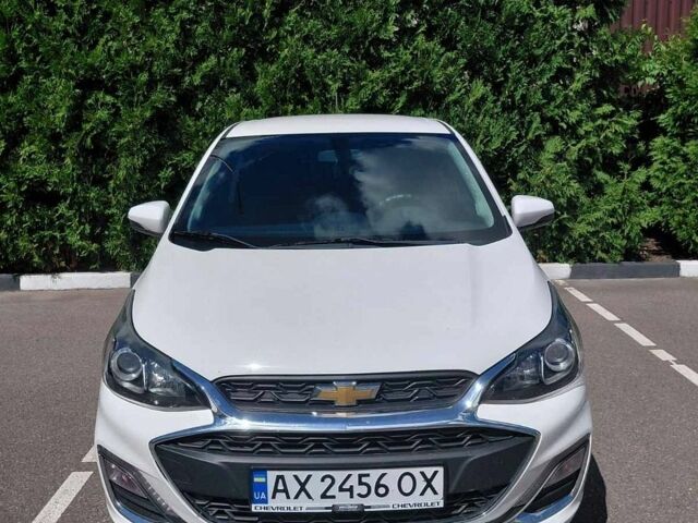Білий Шевроле Спарк, об'ємом двигуна 1.4 л та пробігом 82 тис. км за 9600 $, фото 1 на Automoto.ua