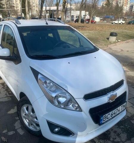 Белый Шевроле Спарк, объемом двигателя 1.25 л и пробегом 71 тыс. км за 7900 $, фото 1 на Automoto.ua