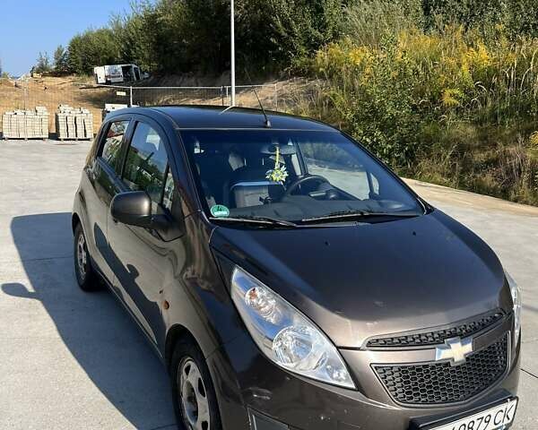 Коричневый Шевроле Спарк, объемом двигателя 1 л и пробегом 165 тыс. км за 4200 $, фото 1 на Automoto.ua