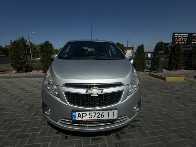 Серый Шевроле Спарк, объемом двигателя 1 л и пробегом 100 тыс. км за 4899 $, фото 1 на Automoto.ua