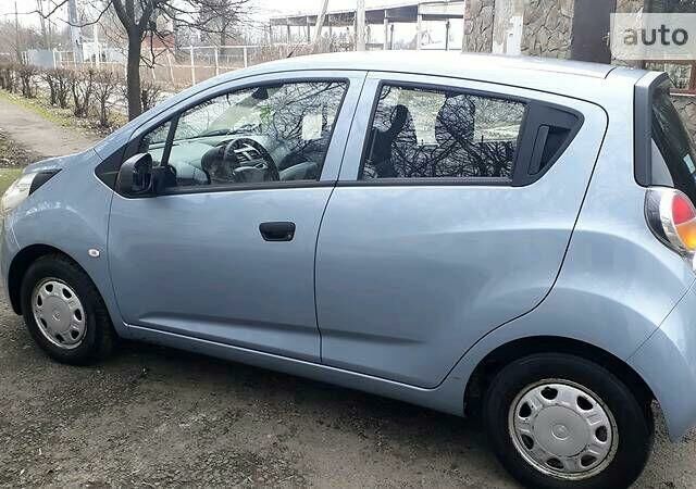 Сірий Шевроле Спарк, об'ємом двигуна 1 л та пробігом 84 тис. км за 5300 $, фото 1 на Automoto.ua