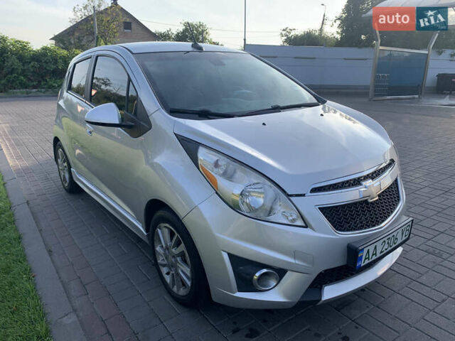 Серый Шевроле Спарк, объемом двигателя 0 л и пробегом 165 тыс. км за 6000 $, фото 1 на Automoto.ua