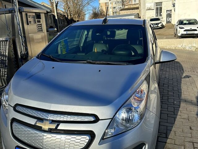 Серый Шевроле Спарк, объемом двигателя 19 л и пробегом 97 тыс. км за 6800 $, фото 1 на Automoto.ua