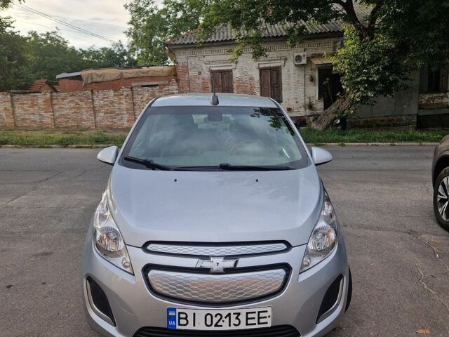 Сірий Шевроле Спарк, об'ємом двигуна 0 л та пробігом 81 тис. км за 7200 $, фото 1 на Automoto.ua
