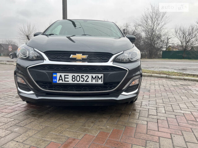 Серый Шевроле Спарк, объемом двигателя 1.4 л и пробегом 68 тыс. км за 8700 $, фото 1 на Automoto.ua