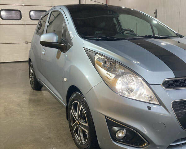 Сірий Шевроле Спарк, об'ємом двигуна 1.25 л та пробігом 37 тис. км за 10800 $, фото 1 на Automoto.ua