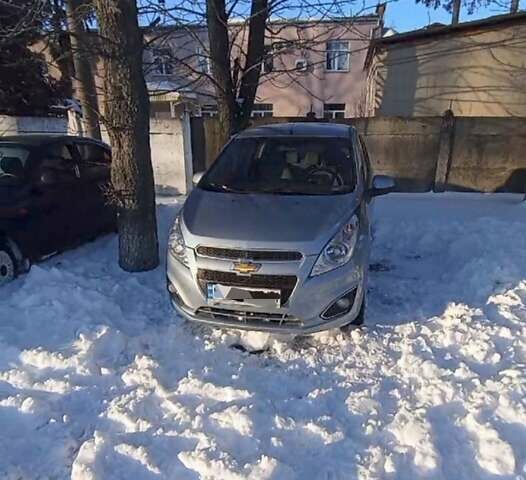 Сірий Шевроле Спарк, об'ємом двигуна 1.25 л та пробігом 3 тис. км за 9500 $, фото 1 на Automoto.ua