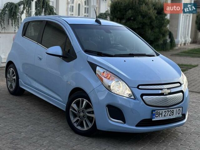 Синий Шевроле Спарк, объемом двигателя 0 л и пробегом 81 тыс. км за 6200 $, фото 1 на Automoto.ua
