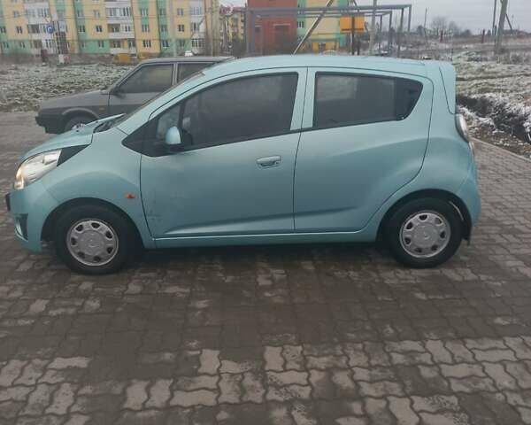 Зелений Шевроле Спарк, об'ємом двигуна 0.99 л та пробігом 144 тис. км за 4000 $, фото 1 на Automoto.ua