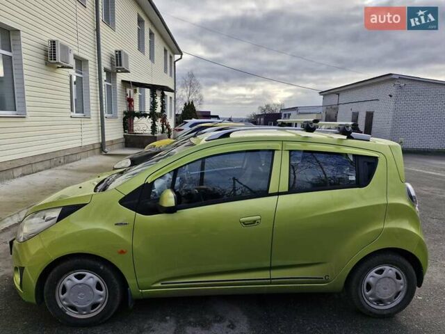 Зеленый Шевроле Спарк, объемом двигателя 1.21 л и пробегом 137 тыс. км за 4800 $, фото 1 на Automoto.ua