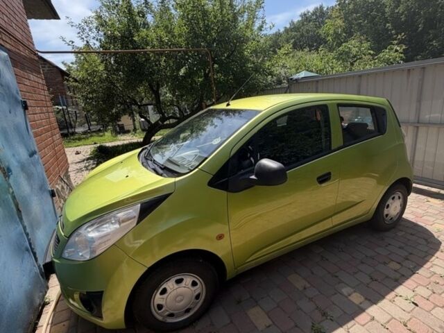 Зелений Шевроле Спарк, об'ємом двигуна 1 л та пробігом 146 тис. км за 3100 $, фото 1 на Automoto.ua